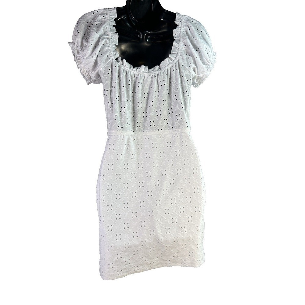 Love Squared White Eyelet Lace Mini Dress Sz M Ruffle Puff Sleeve Milkmaid Boho - Picture 12 of 16